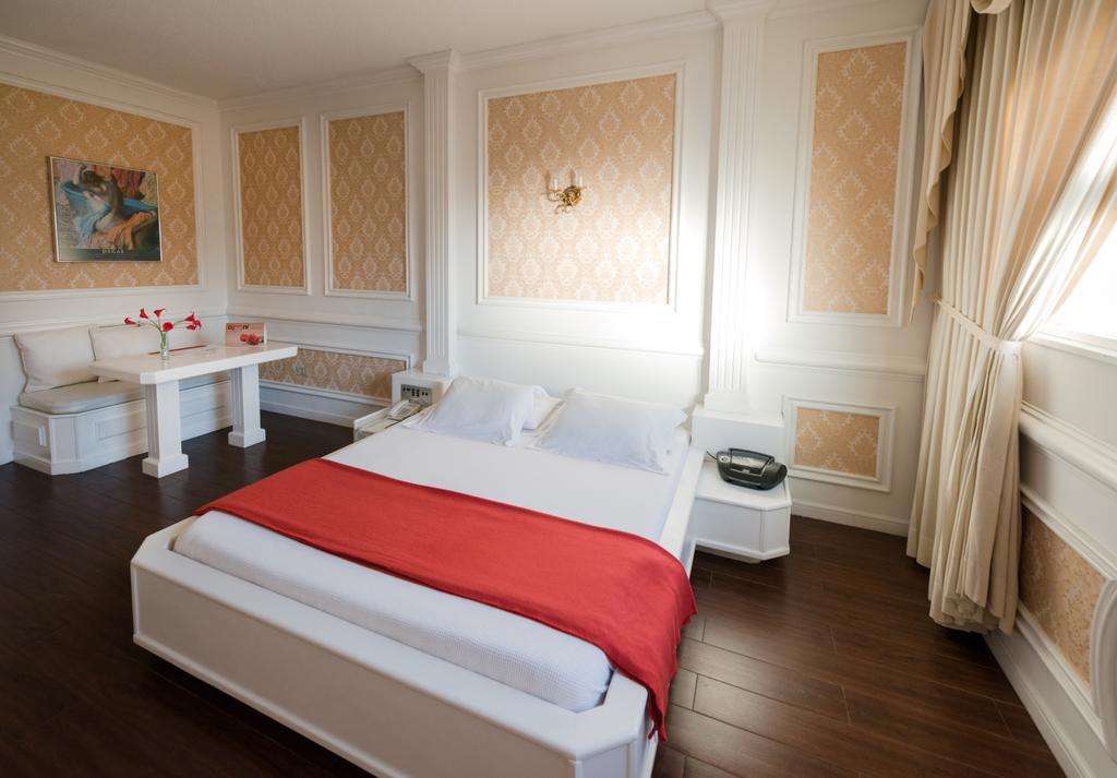 Omni Auto Hotel Guatemala City Phòng bức ảnh