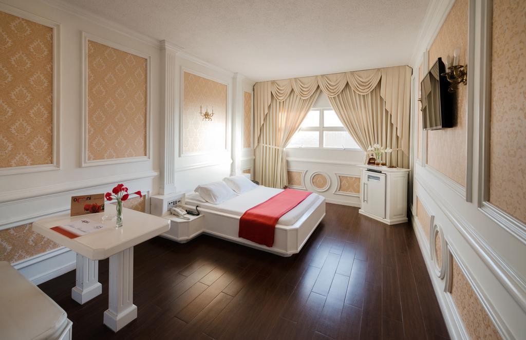 Omni Auto Hotel Guatemala City Phòng bức ảnh